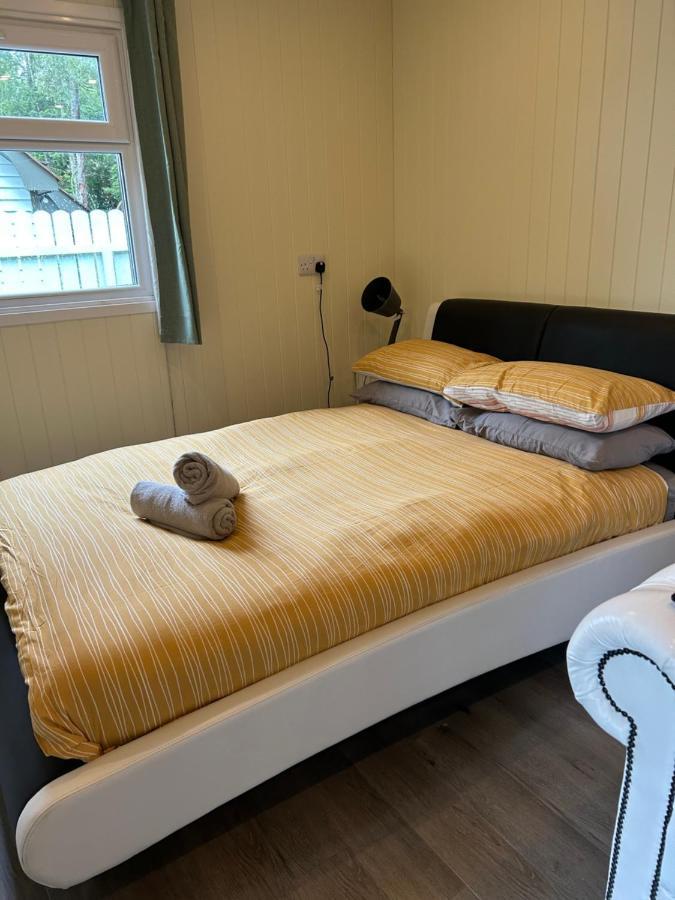 1Lochness Glam Lodges Inverness Exterior foto